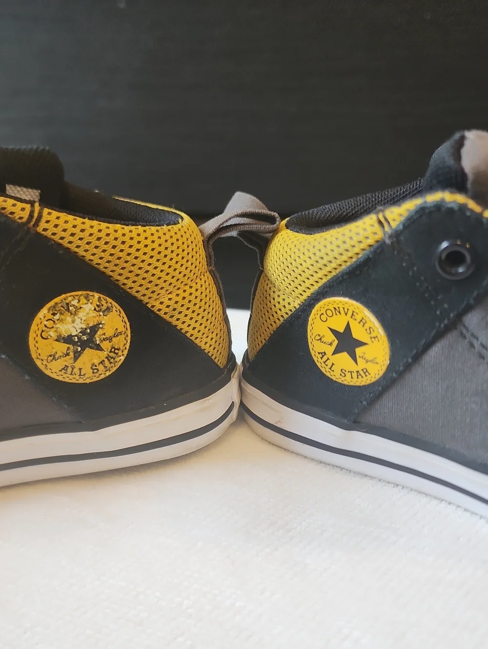 Converse All Star Chuck Taylor Axel Utility Kids High-Top Sneakers